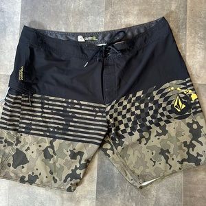 Volcom Mens swim trunks